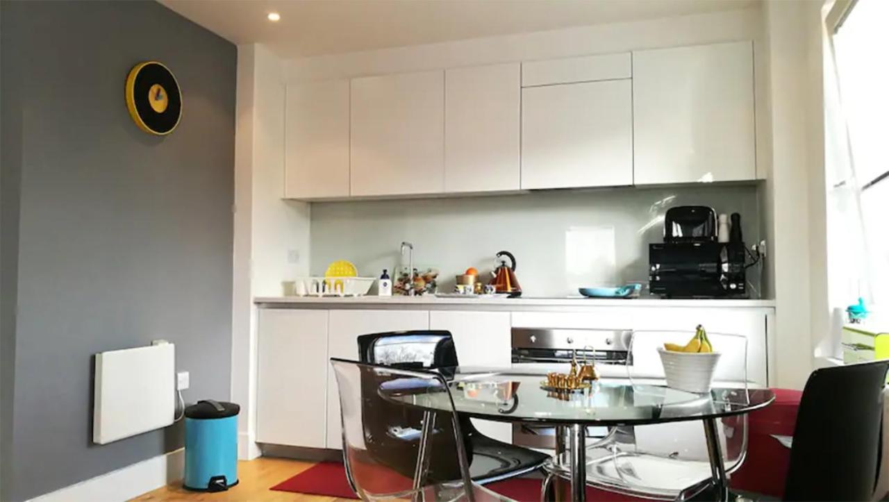 Bright & Spacious Double Bedroom With Ensuite And Concierge! Paid Parking Available London Eksteriør billede